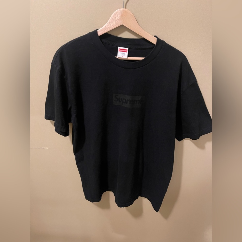 Supreme black box t shirt